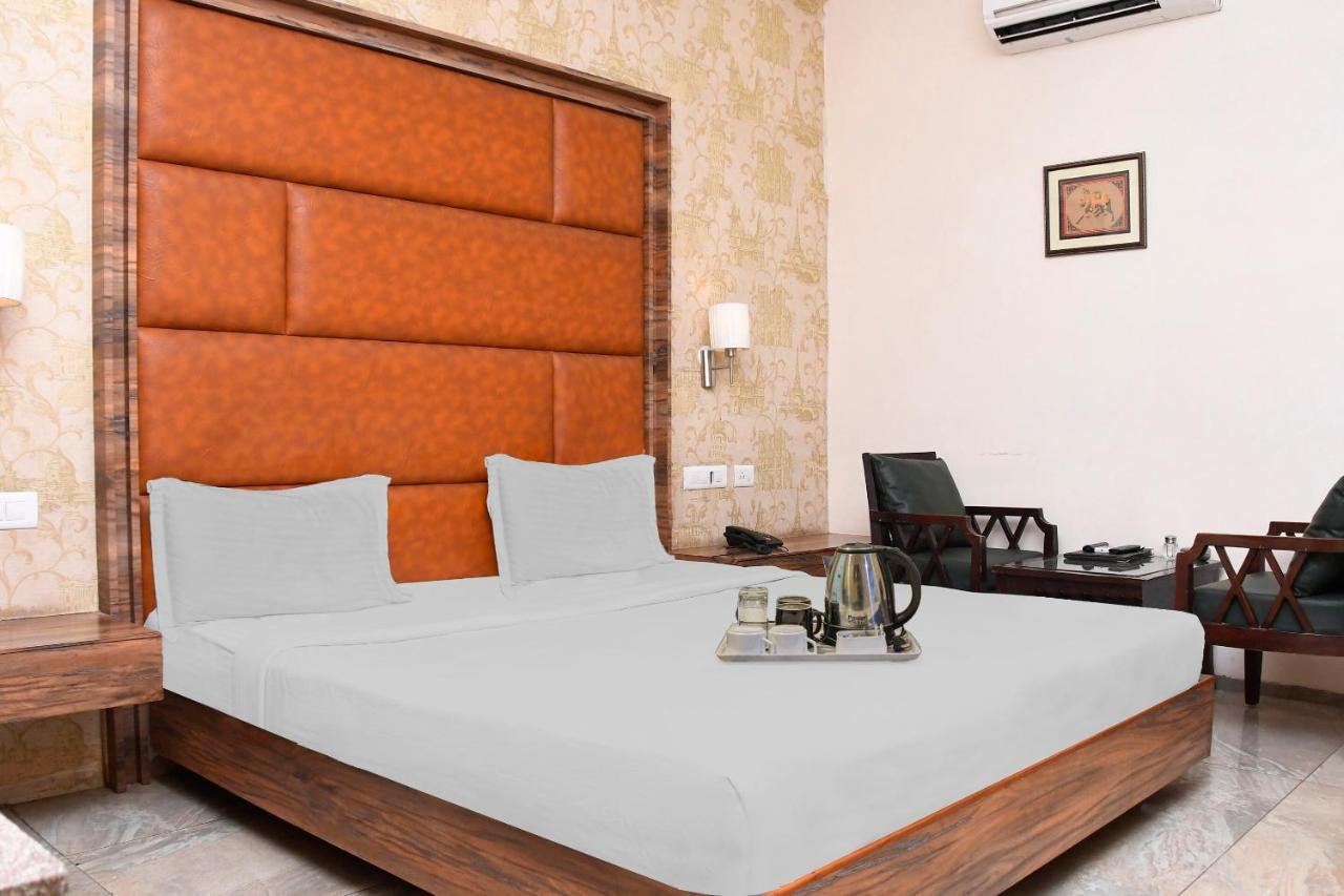 Townhouse 900 Hotel Surya Palace Bhilai Bagian luar foto