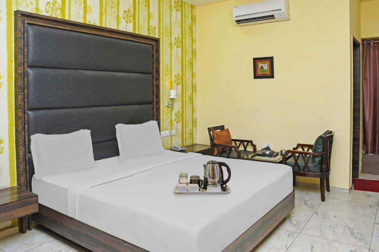 Townhouse 900 Hotel Surya Palace Bhilai Bagian luar foto