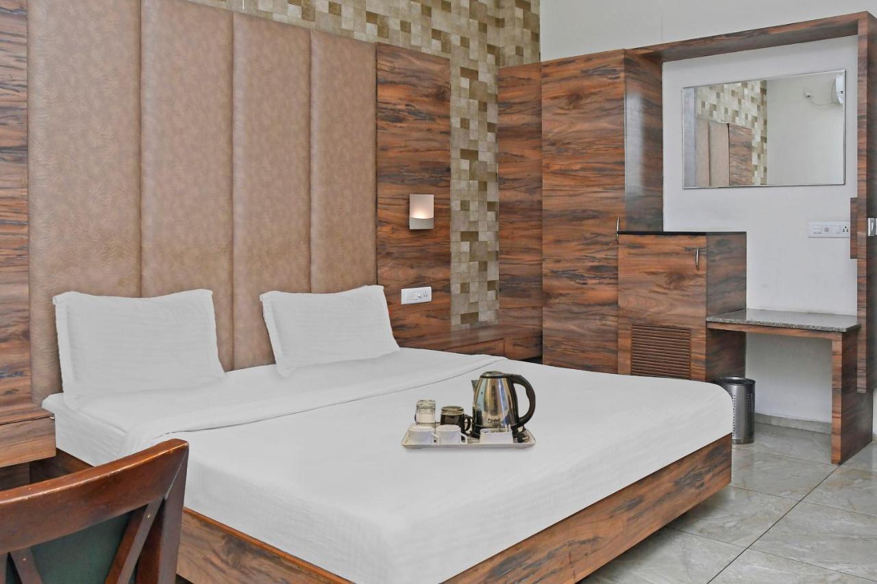 Townhouse 900 Hotel Surya Palace Bhilai Bagian luar foto